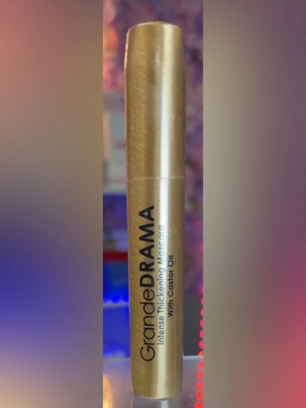 GrandeDRAMA Intense Thickening Mascara with castor oil